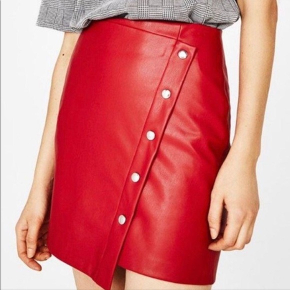 Bershka Red Faux leather skirt - Picture 1 of 6